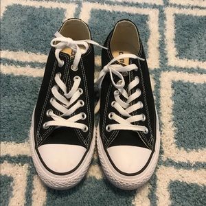 Converse size 7